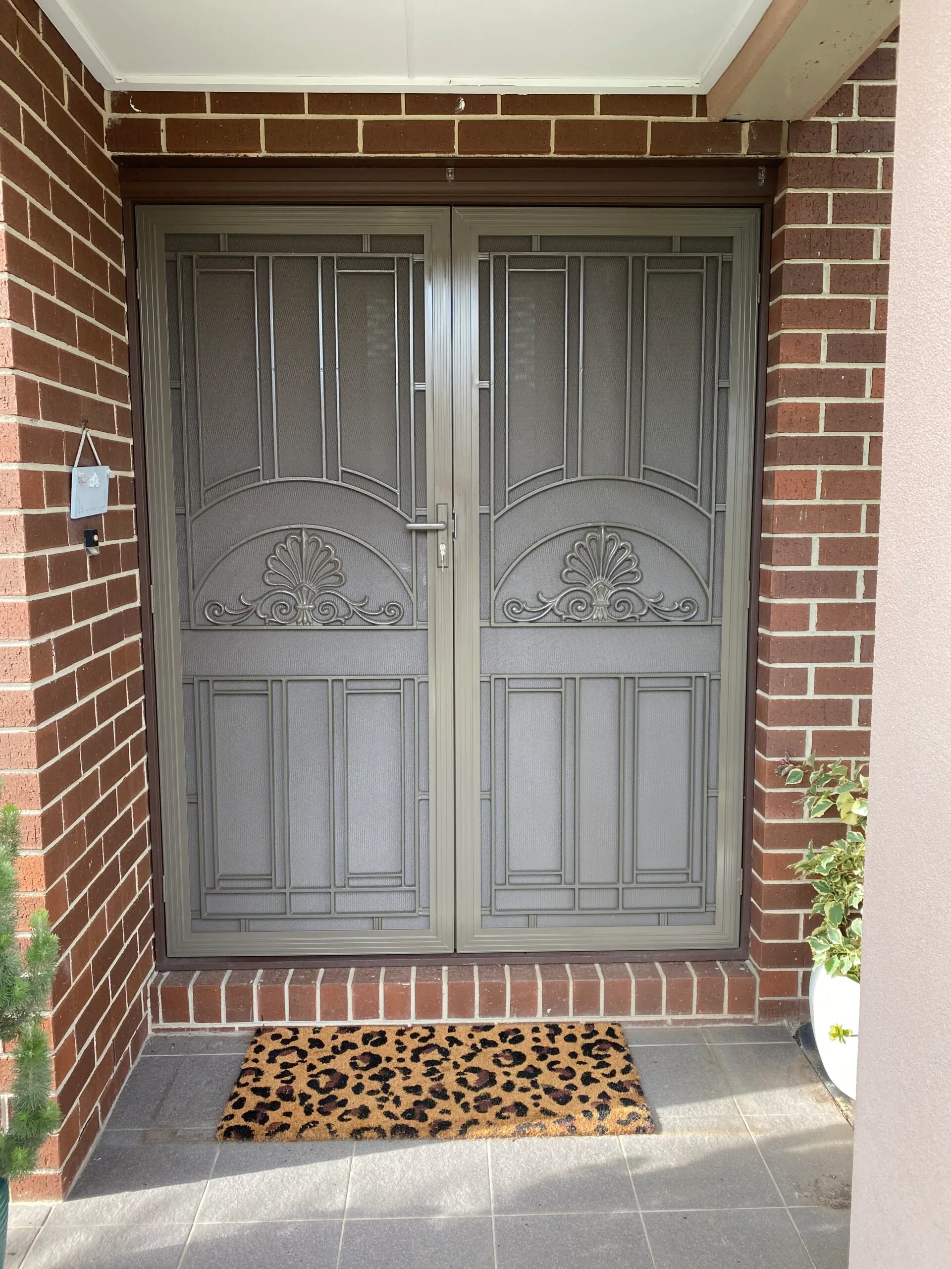 Aluminium casting doors